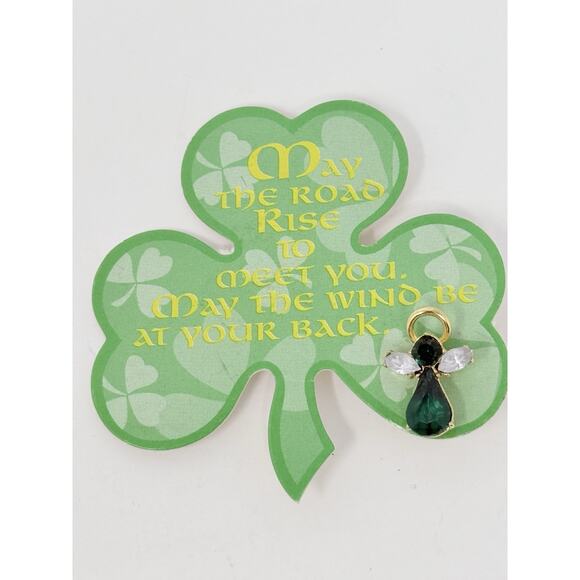 AVON 1999 VINTAGE ST. PATRICK’S DAY ANGEL PIN Original Packaging J0782 - Picture 1 of 5